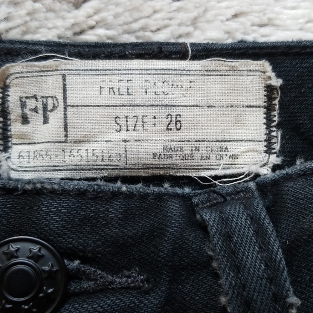 Free People Patched & Relaxed skinny jeans - Picture 2 of 8